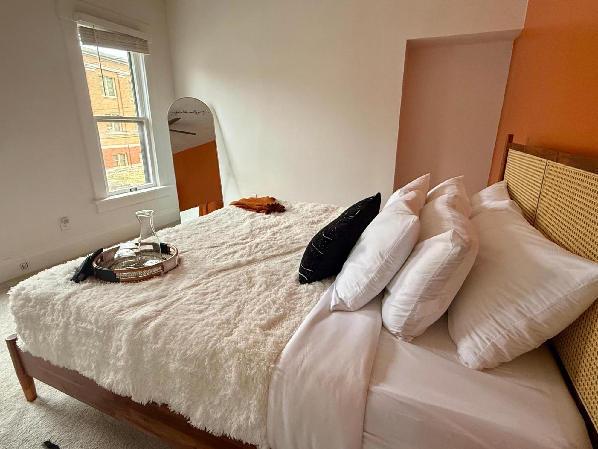 Short North Convention King Bed Free Parking! Holiday home Columbus