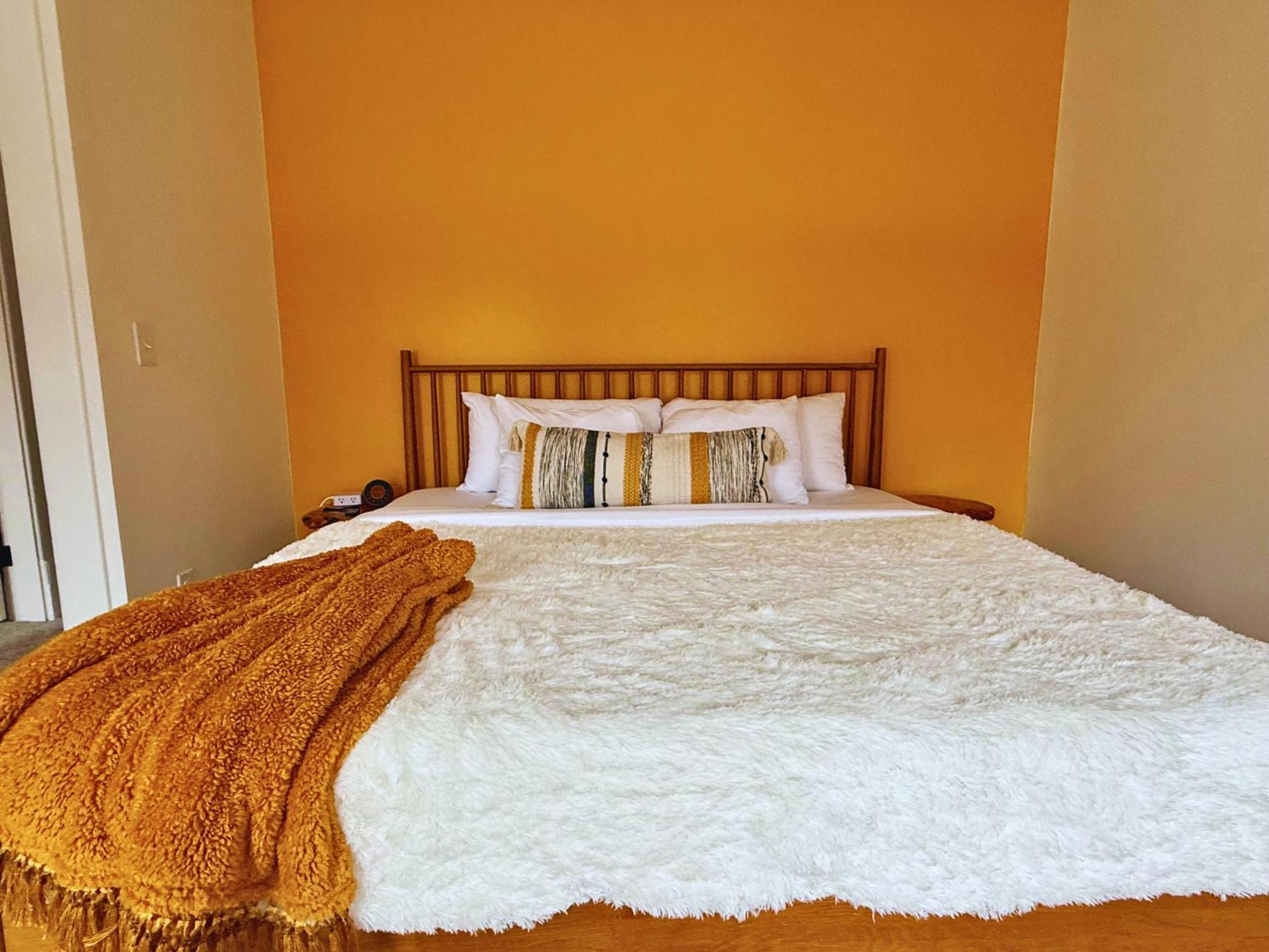 Short North Convention King Bed Free Parking! Columbus